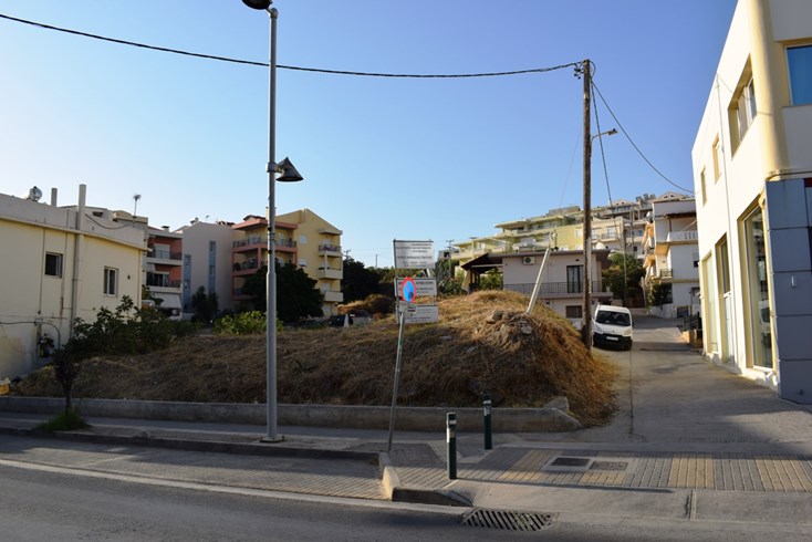 Realty photo 2