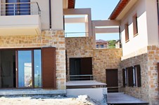 Property 190 photo 4