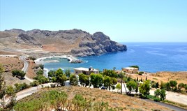 Земельна ділянка 422221 m² на Криті