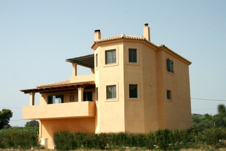 Realty photo 3