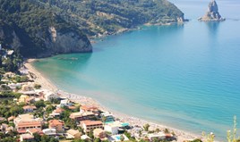 Land 7600 m² in Corfu