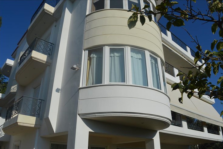 Realty photo 2