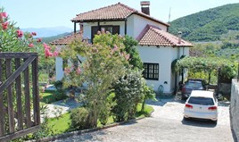 Detached house 200 m² on the Olympic Coast