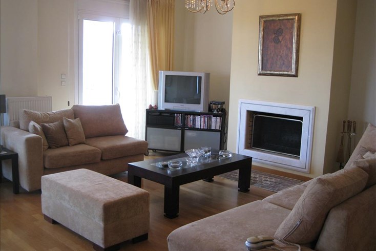 Realty photo 2