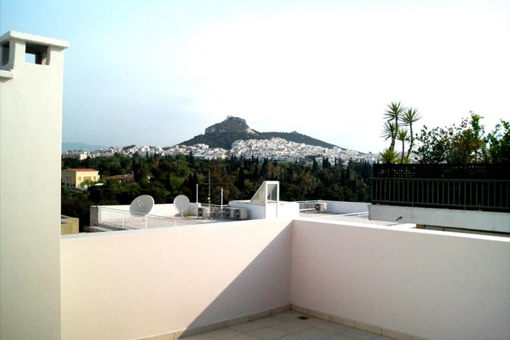 Realty photo 2