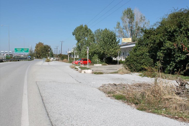 Realty photo 1