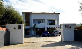 Villa 350 m² in Zante