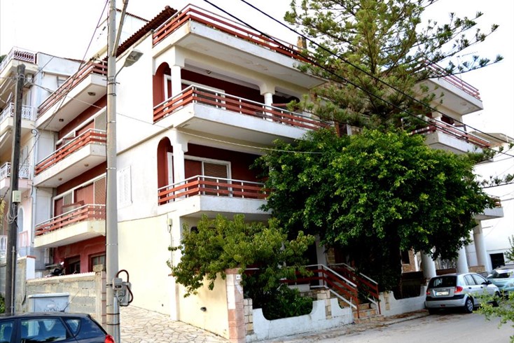 Realty photo 1