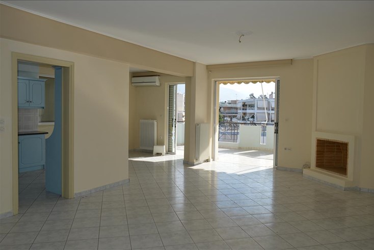 Realty photo 3