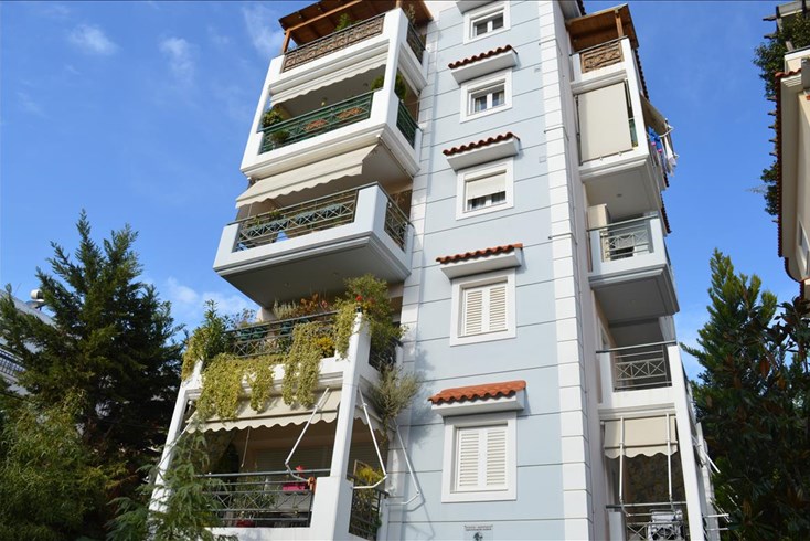 Realty photo 1