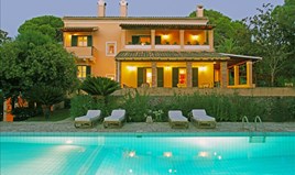 Villa 400 m² in Corfu