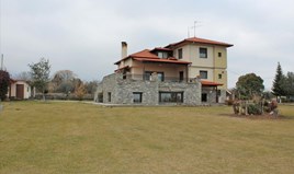 კოტეჯი 450 m² ოლიმპიურ რივიერაზე