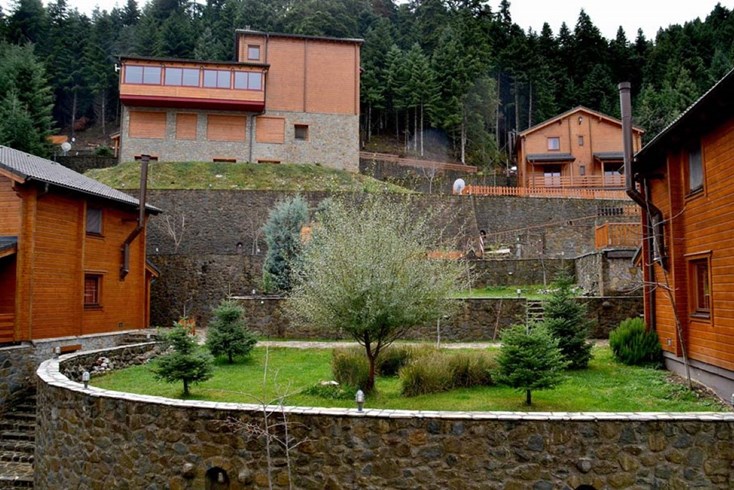 Realty photo 3
