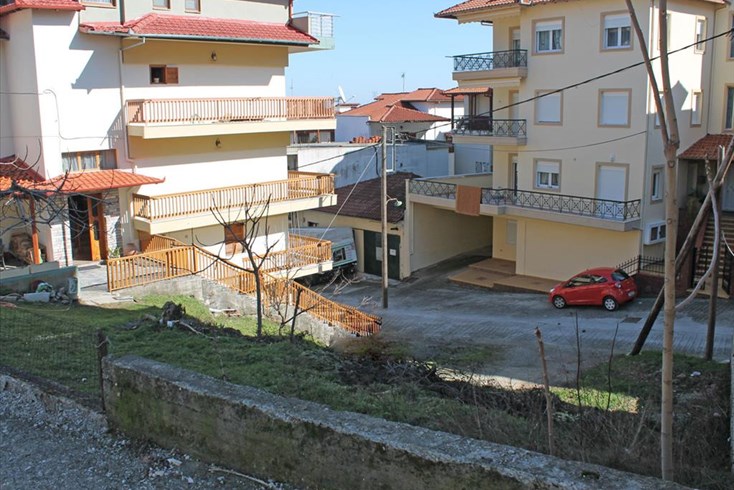 Realty photo 3