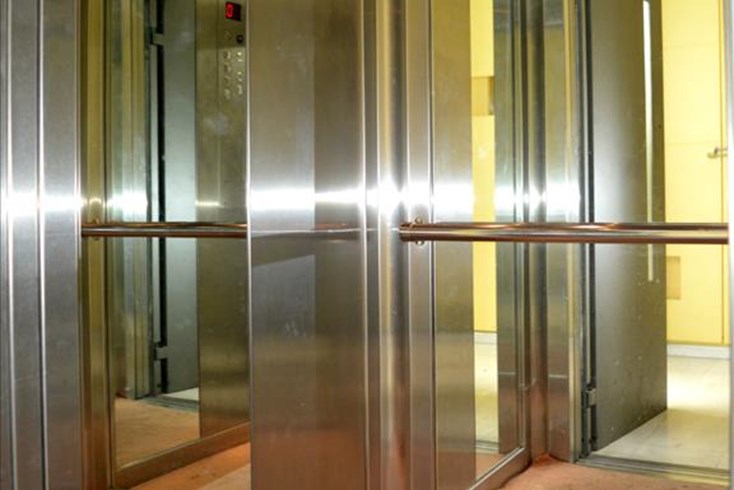 Realty photo 2