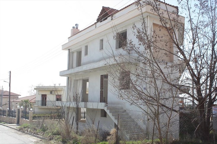 Realty photo 2