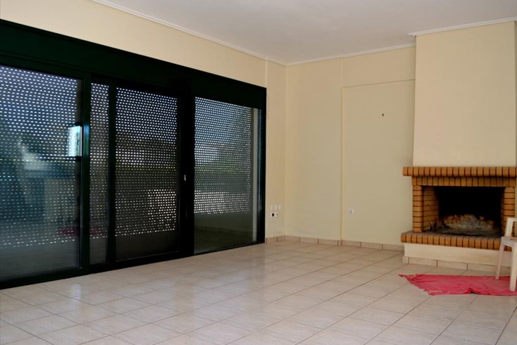 Realty photo 2