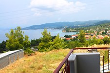 Property 221 photo 8