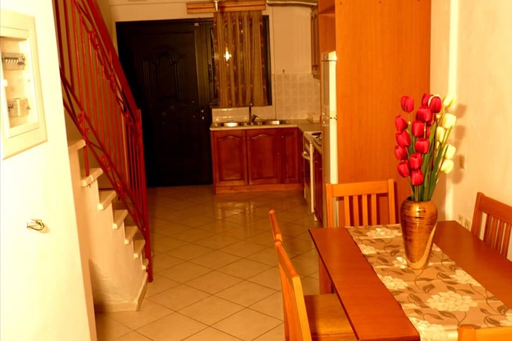 Realty photo 3