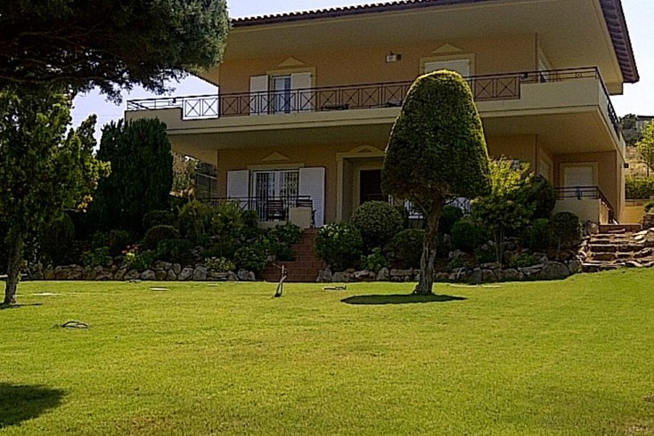 Realty photo 1