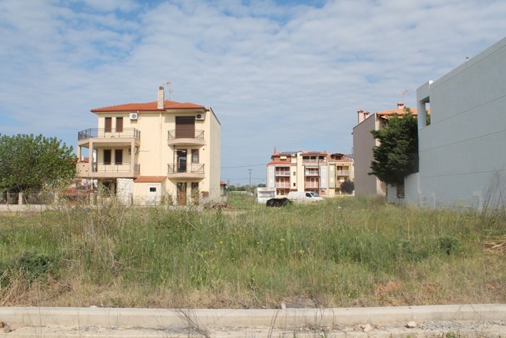 Realty photo 2