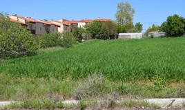 Парцел 677 m² в област Солун
