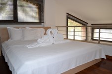 Property 223 photo 17