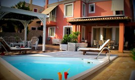 Villa 200 m² in Eastern Peloponnese - Ermionida