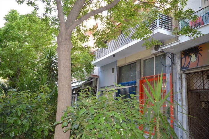 Realty photo 1