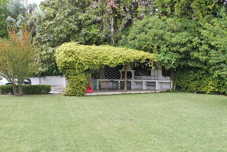 Realty photo 3