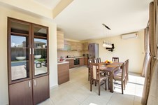 Property 22584 photo 20