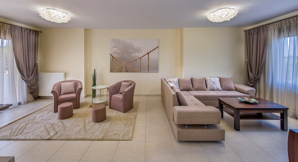 For Sale - Villa 260 m² in Kassandra, Chalkidiki