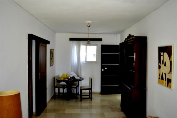 Realty photo 3