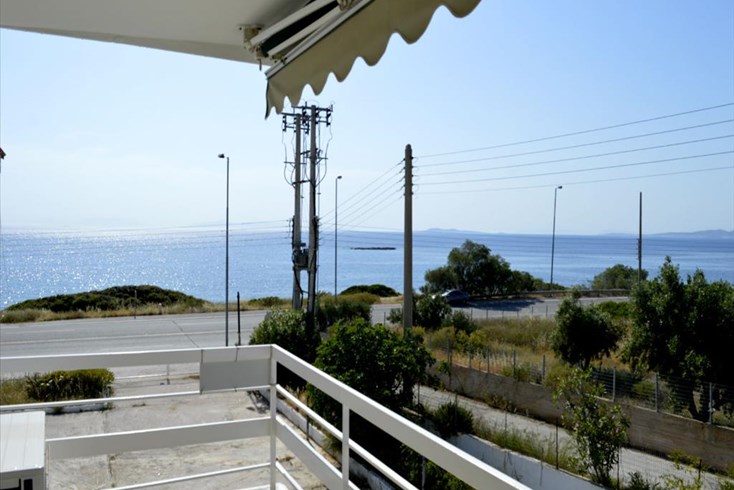 Realty photo 2