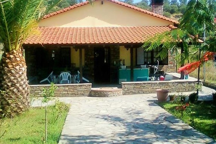 Realty photo 1