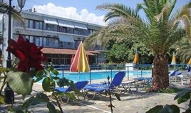 Hotel 930 m² an der Olympischen-Riviera