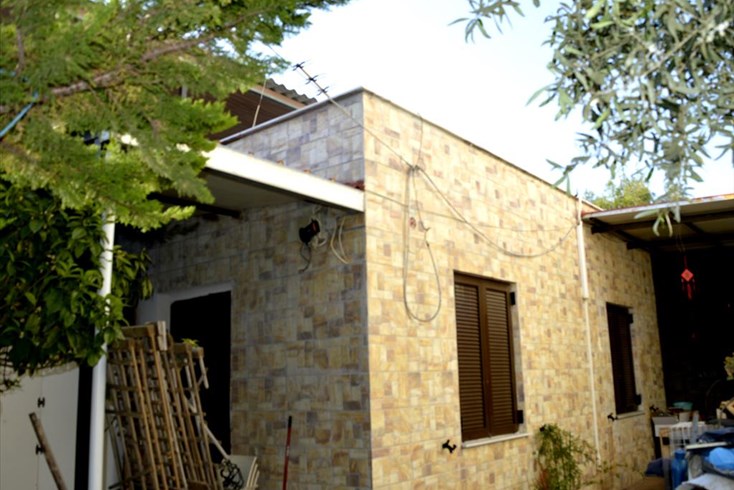 Realty photo 2