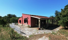 Detached house 66 m² in Corfu