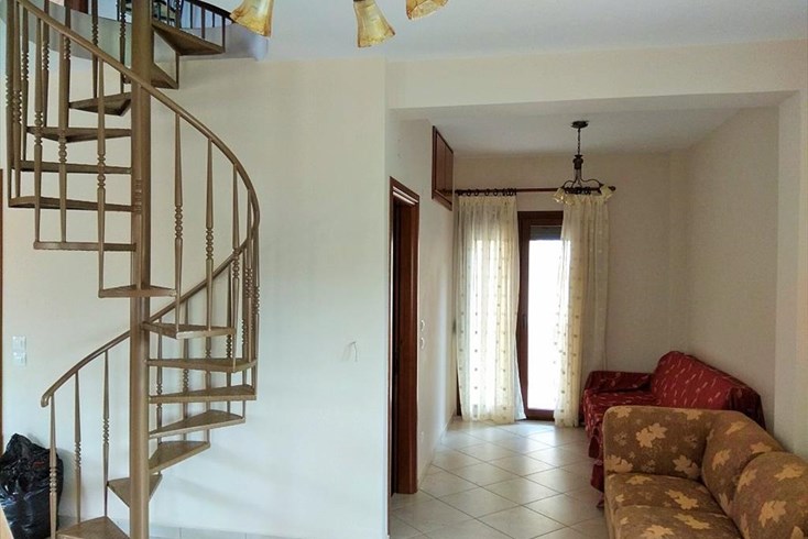 Realty photo 3