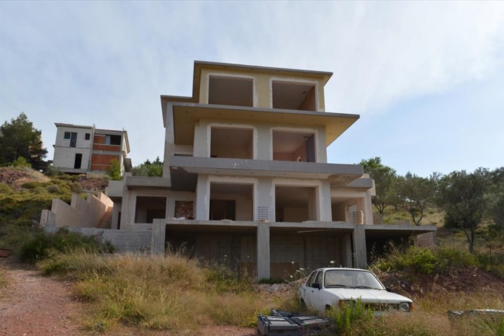 Realty photo 2