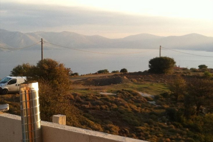 Realty photo 2