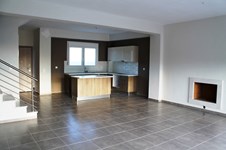 Property 242 photo 3