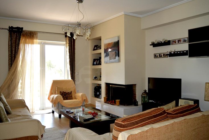 Realty photo 2
