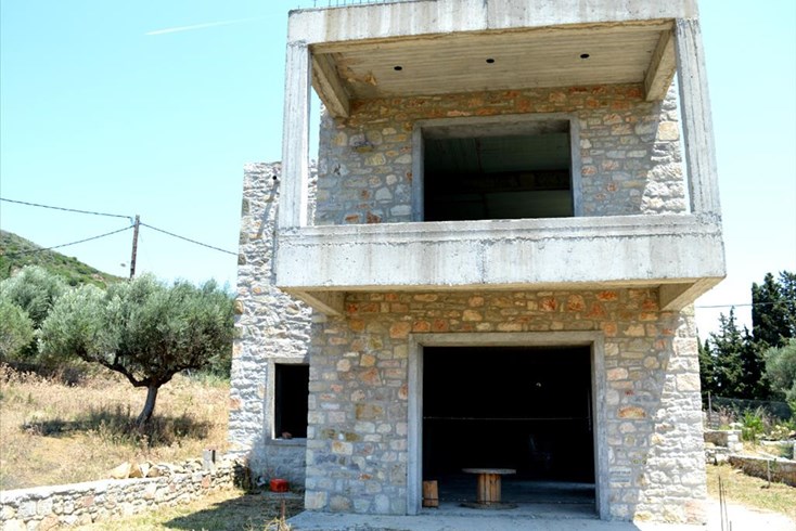 Realty photo 2