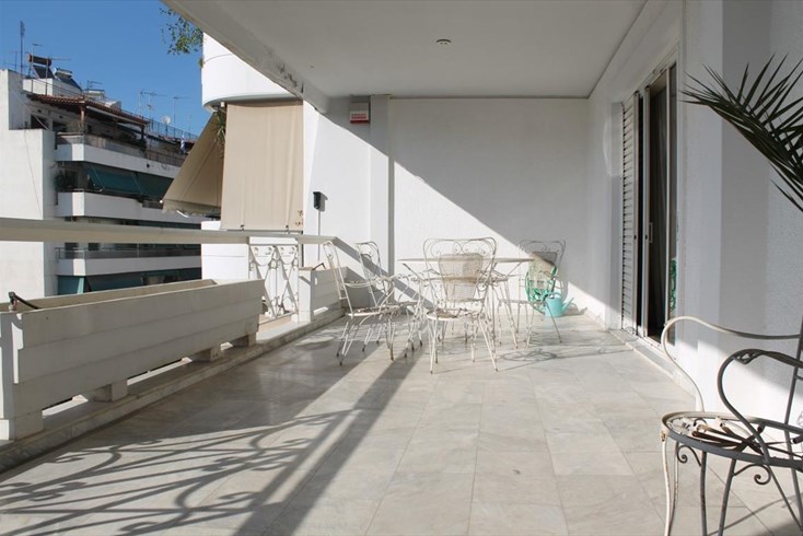Realty photo 2