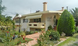 Detached house 450 m² in the suburbs of Thessaloniki