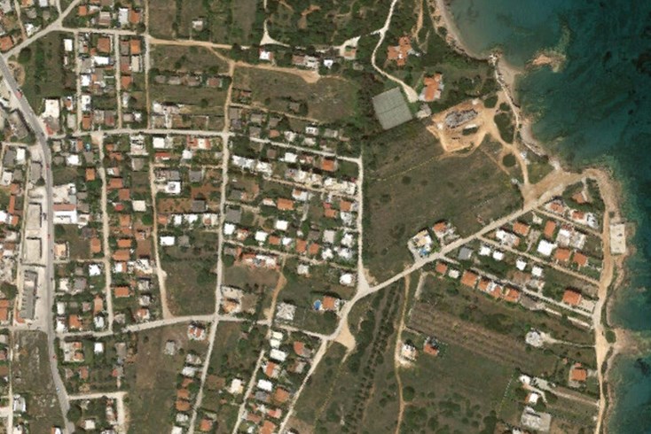 Realty photo 2