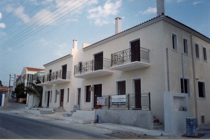 Realty photo 2
