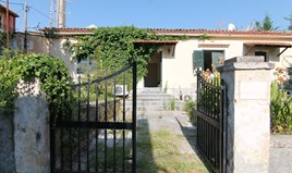 Detached house 141 m² in Corfu
