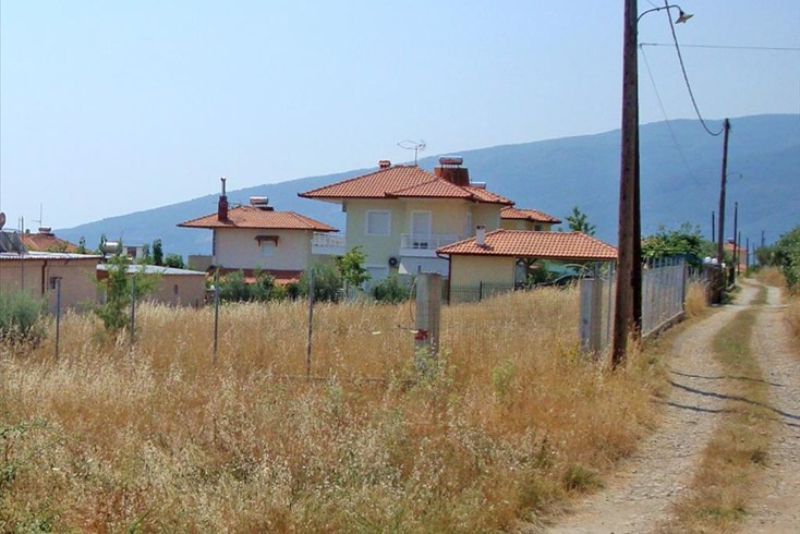 Realty photo 2
